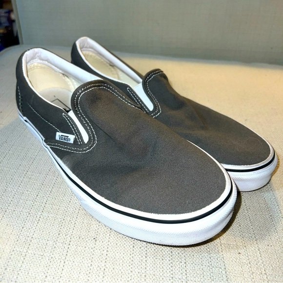 Vans Men/Women’s Solid Gray Canvas Slip On Shoes Loafers Men 8, Women 9.5 - Picture 1 of 11